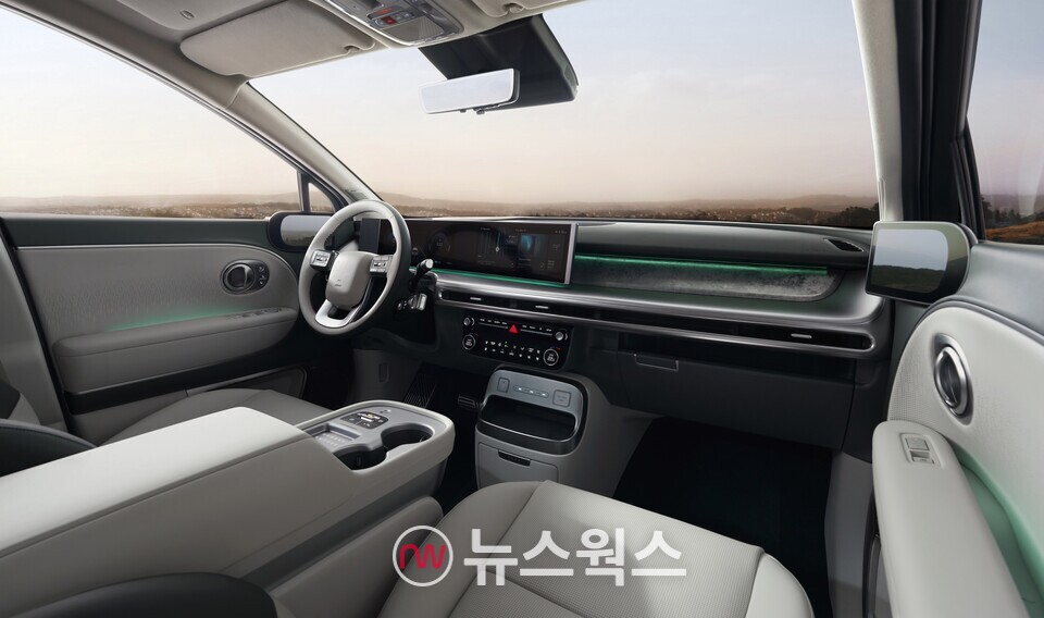현대차의 첫 대형 전기 스포츠실용차(SUV) '아이오닉 9' 실내. (사진제공=현대차)