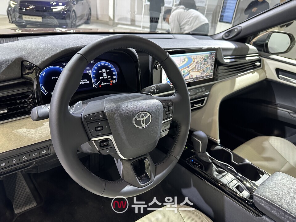 토요타 '2025형 9세대 캠리 HEV' 실내. (사진=정현준 기자)