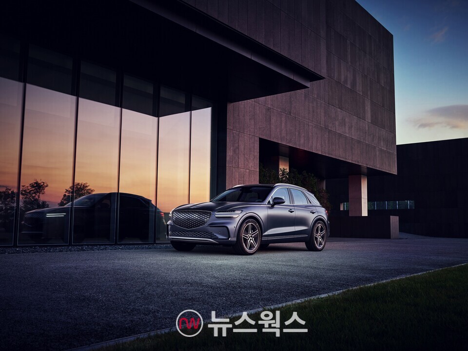 제네시스 'GV70 전동화 부분 변경' 모델. (사진제공=제네시스)