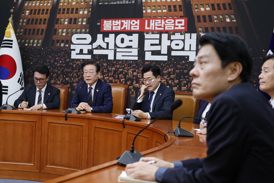 이재명 더불어민주당 대표가 7일 오전 서울 여의도 국회에서 윤석열 대통령의 대국민 담화 직후 내외신 기자간담회를 하고 있다. (사진=뉴스1)