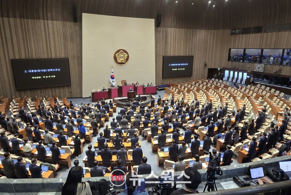 지난 7일 국회에서 윤석열 대통령 탄핵소추안 표결에 앞서 박찬대 민주당 원내대표가 제안설명을 하고 있다. (사진=원성훈 기자)