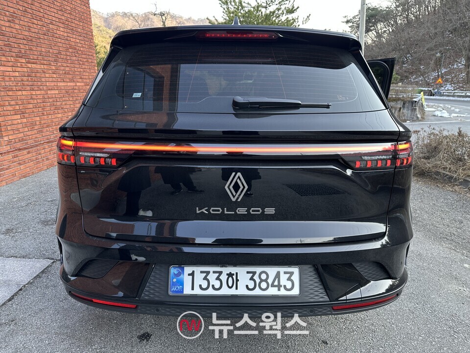 르노코리아 '가솔린 터보 4WD'의 뒷모습. (사진=정현준 기자)