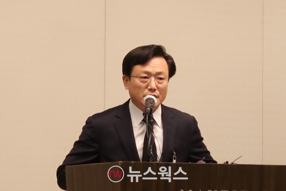 김이배 제주항공 대표가 31일 서울 강서구 메이필드호텔에서 열린 '제주항공 여객기 추락사고 관련 4차 브리핑'에서 발표하고 있다. (사진=정민서 기자)