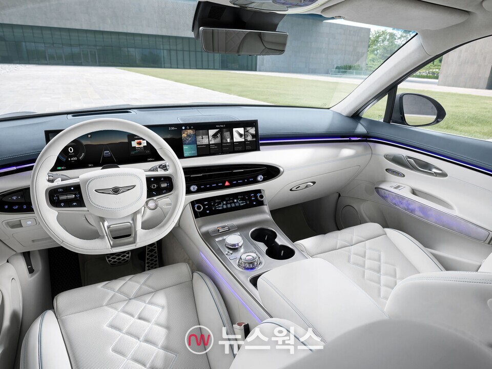 제네시스 'GV70 전동화 부분 변경'의 인테리어. (사진제공=제네시스)