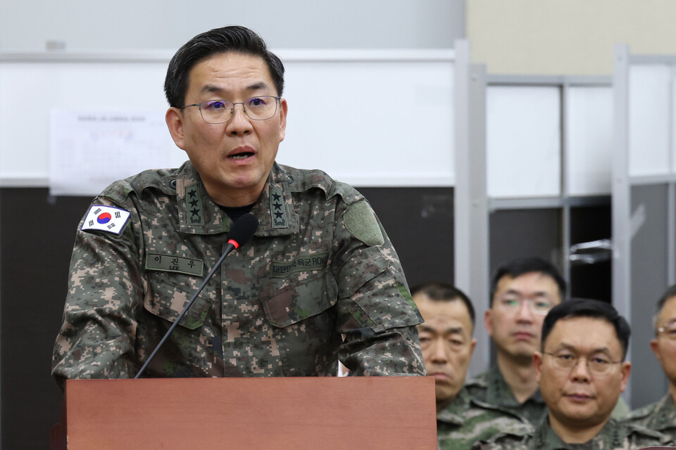 이진우 전 수도방위사령관이 지난달 14일 오후 서울 여의도 국회에서 열린 윤석열 정부의 비상계엄 선포를 통한 내란 혐의 진상규명 국정조사특별위원회에 출석해 의원 질의에 답하고 있다. (사진=뉴스1)