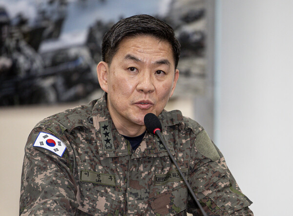 이진우 전 수도방위사령부 사령관이 6일 오전 서울 여의도 국회에서 열린 윤석열 정부의 비상계엄 선포를 통한 내란 혐의 진상규명 국정조사특별위원회 제3차 청문회에서 의원 질의에 답변하고 있다. (사진=뉴스1)