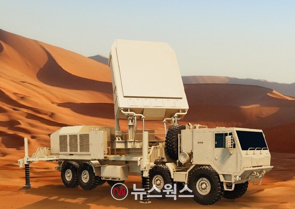 한화시스템이 개발한 '천궁-II 다기능레이다' 수출형 모델. (사진제공=한화시스템)