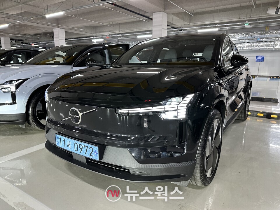 볼보의 전기 스포츠유틸리티차(SUV) 'EX30'. (사진=정현준 기자)