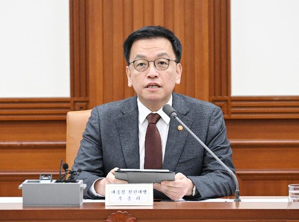 최상목 대통령 권한대행 부총리 겸 기획재정부 장관이 지난 5일 정부서울청사에서 열린 '국정현안관계장관회의 겸 경제관계장관회의 겸 산업경쟁력강화 관계장관회의'를 주재하고 있다. (사진제공=기획재정부)