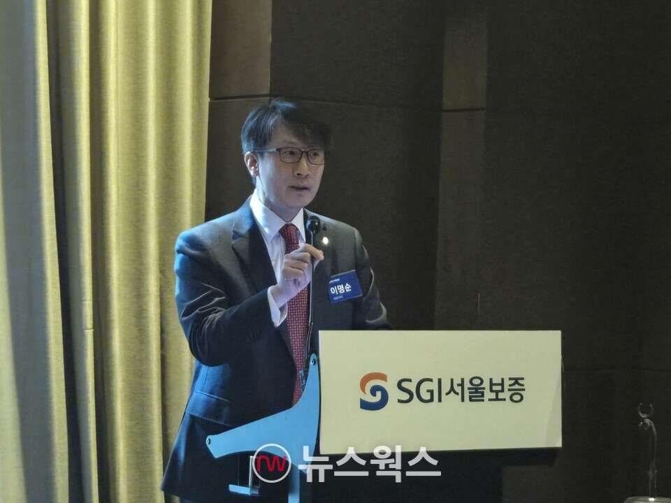 이명순 서울보증보험 대표가 19일 서울 여의도 콘래드호텔에서 진행된 기업설명회에서 상장 취지와 향후 계획을 설명하고 있다. (사진=박성민 기자)