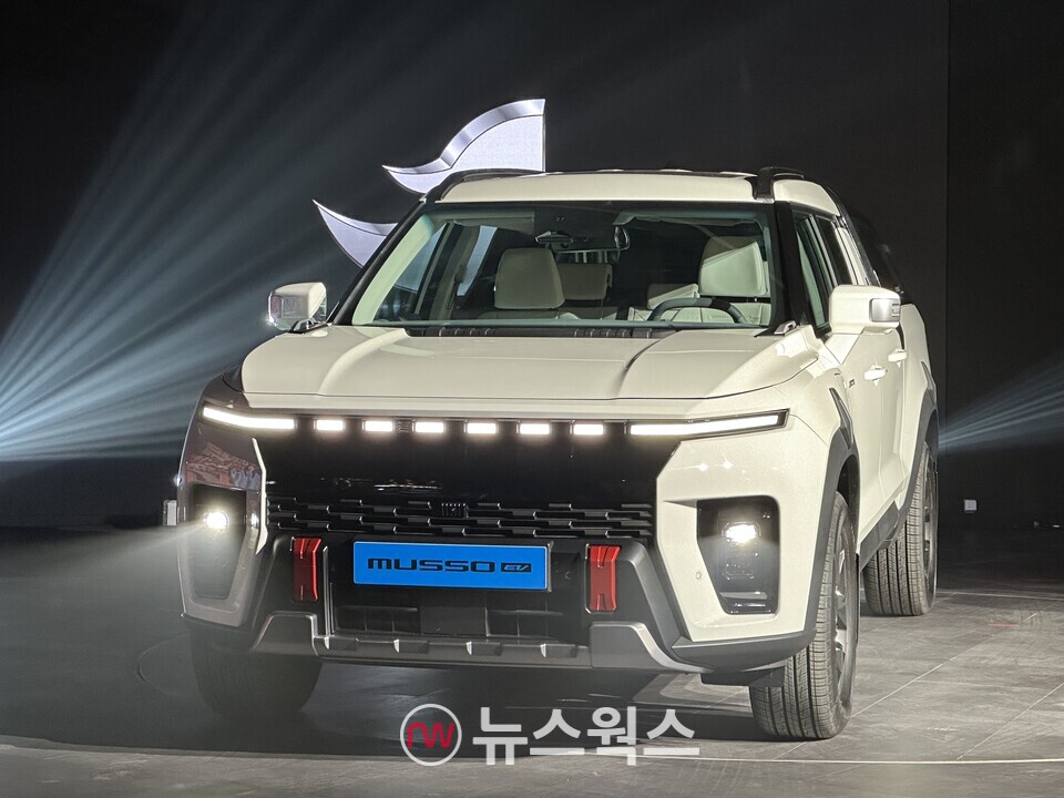 KGM의 첫 전기 픽업트럭인 '무쏘 EV'. (사진=정현준 기자)