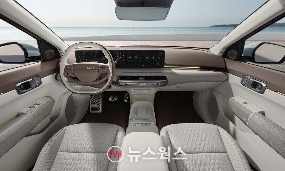 기아 '더 기아 EV4'의 실내. (사진제공=기아)