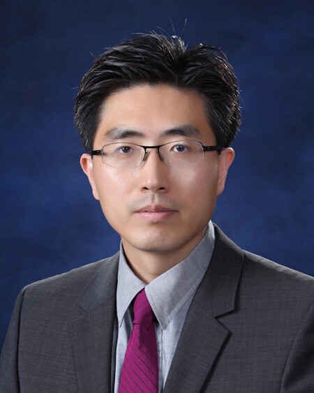 국민은행 신임 사외이사로 추천된 윤대희 연세대 교수. (사진제공=KB국민은행)