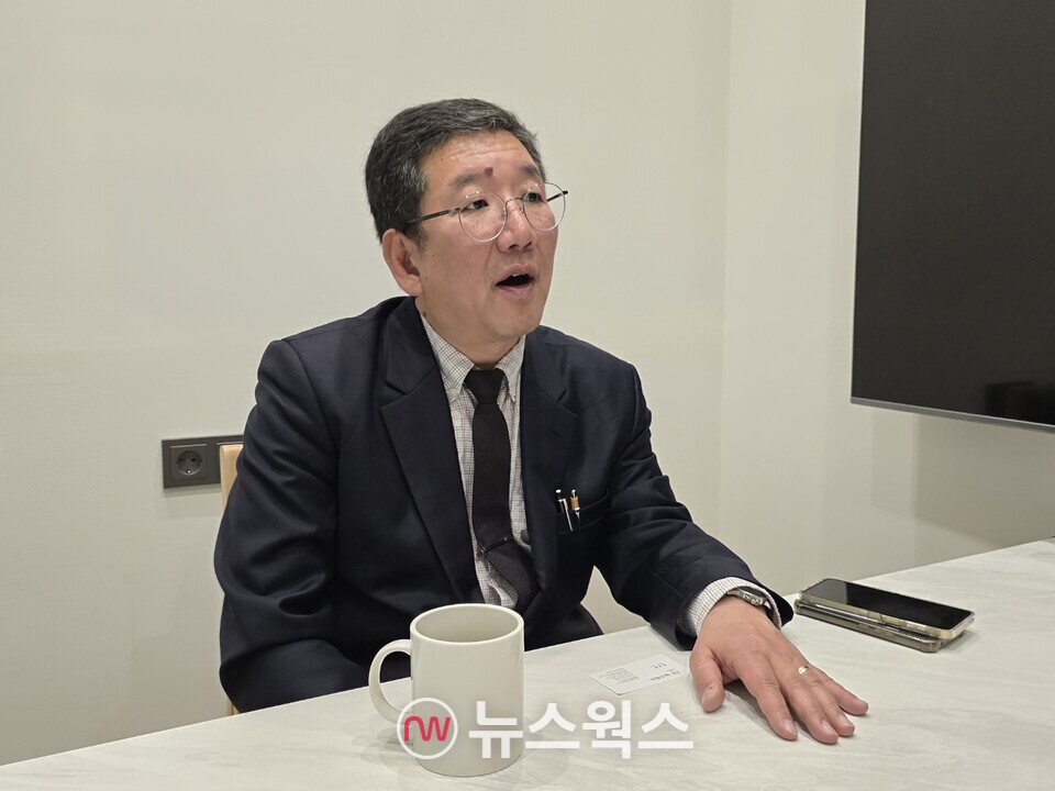 임응수 변호사가 12일 서울 여의도 모처에서 가진 뉴스웍스와의 인터뷰에서 열정적으로 자신의 변호관에 대해 토로하고 있다. (사진=원성훈 기자)