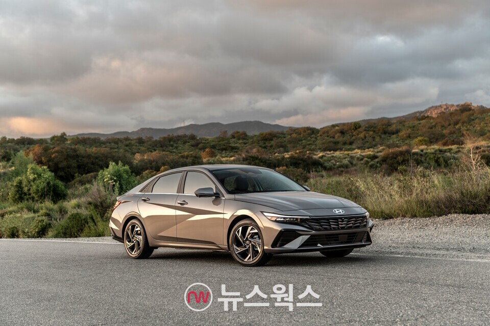 현대차는 지난 2월까지 미국 시장에서 '아반떼'(현지명 엘란트라)를 총 388만대 판매했다. (사진제공=현대차)