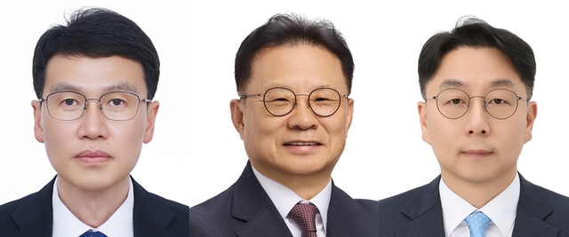 (왼쪽부터) 김세훈 동원산업 지주부문 신임 대표이사, 장인성 동원그룹 최고기술책임자(CTO), 박상진 동원그룹 사업부문 대표