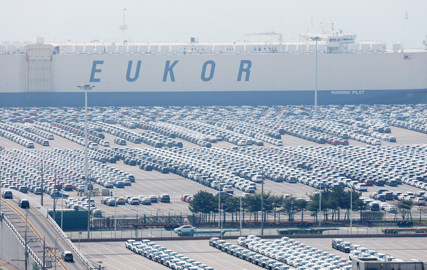 평택항에서 선적 대기 중인 수출용 차량들. (사진=뉴스1)