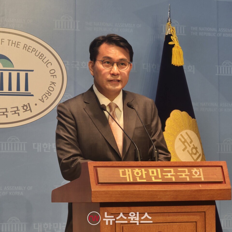 윤상현 국민의힘 의원이 3일 국회소통관에서 기자회견을 열고 있다. (사진=원성훈 기자)