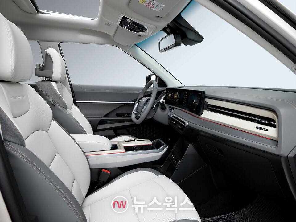 KGM '토레스 EVX 알파'의 실내. (사진제공=KGM)