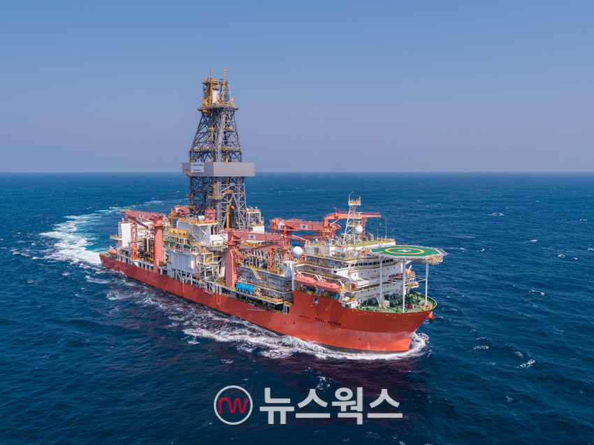 한화오션 차세대 드릴십 '타이달 액션'호 시운전 모습. (사진제공=한화오션)