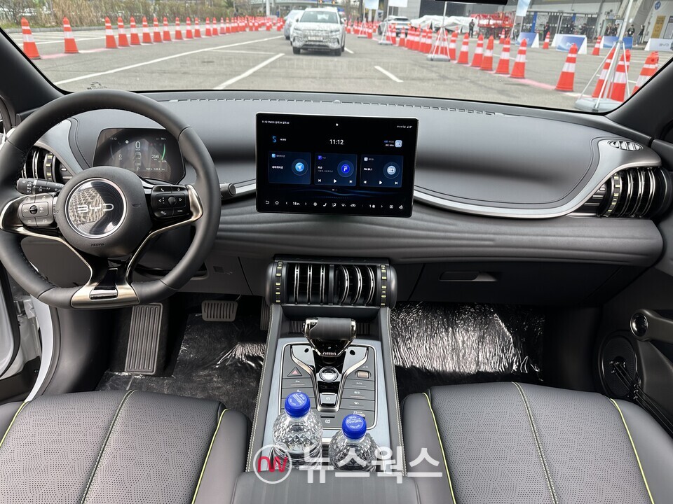 BYD '아토3'의 1열 실내. (사진=정현준 기자)