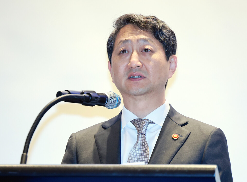 안덕근 산업통상자원부 장관이 지난 18일 서울 용산구 그랜드 하얏트 호텔에서 열린 주한미국상공회의소(AMCHAM·암참) 주최 '에너지 혁신 포럼'에 참석해 축사를 하고 있다. (사진=뉴스1)