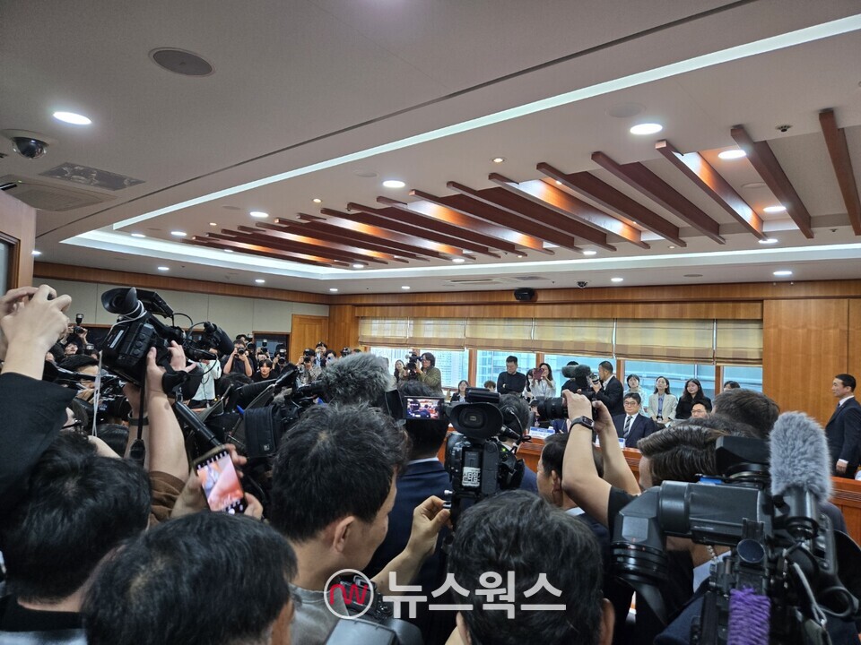 21일 서울 여의도 금융투자협회에서 열린 자본시장 활성화를 위한 정책간담회에 많은 취재진이 참석해있다. (사진=박성민 기자)