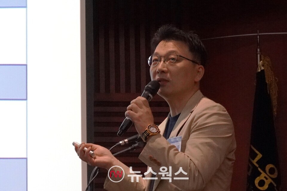 김세종 ETF랩 대표가 24일 서울 여의도 금융투자협회에서 열린 '2025 뉴스웍스 금융포럼'에서 주제발표를 하고 있다. (사진=강석호 기자)