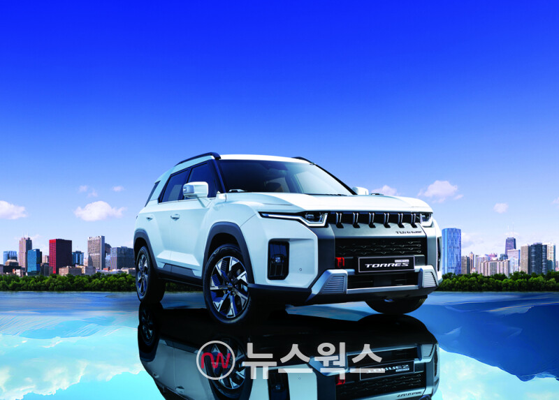 KGM '토레스 하이브리드'. (사진제공=KGM)