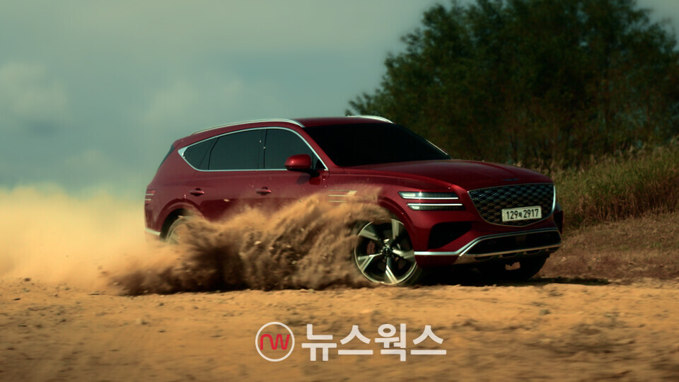 제네시스가 브랜드 기술 홍보 영상인 '테크놀로지 바이 제네시스'를 7일 유튜브와 SNS를 통해 공개했다. (사진제공=제네시스)