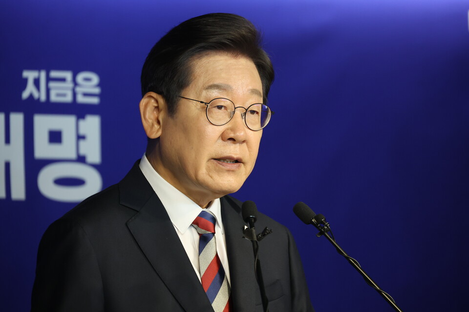 이재명 더불어민주당 대통령 후보가 25일 오전 서울 여의도 중앙당사에서 가진 기자간담회에서 모두 발언하고 있다. (사진=뉴스1)