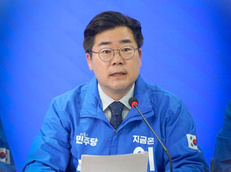 박찬대 더불어민주당 상임총괄선대위원장이 지난 9일 오전 서울 여의도 중앙당사에서 열린 중앙선거대책위원회의에서 발언하고 있다. (출처=박찬대 의원 페이스북)