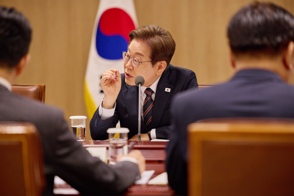 이재명 대통령이 지난 9일 서울 용산구 대통령실 청사에서 열린 비상경제점검 TF 2차 회의를 주재하고 있다. (사진=뉴스1)