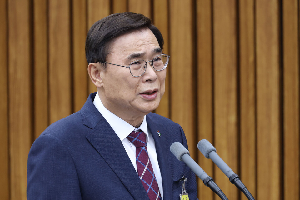 이종석 국가정보원장 후보자가 19일 국회에서 열린 인사청문회에서 인사말을 하고 있다. (사진=뉴스1)