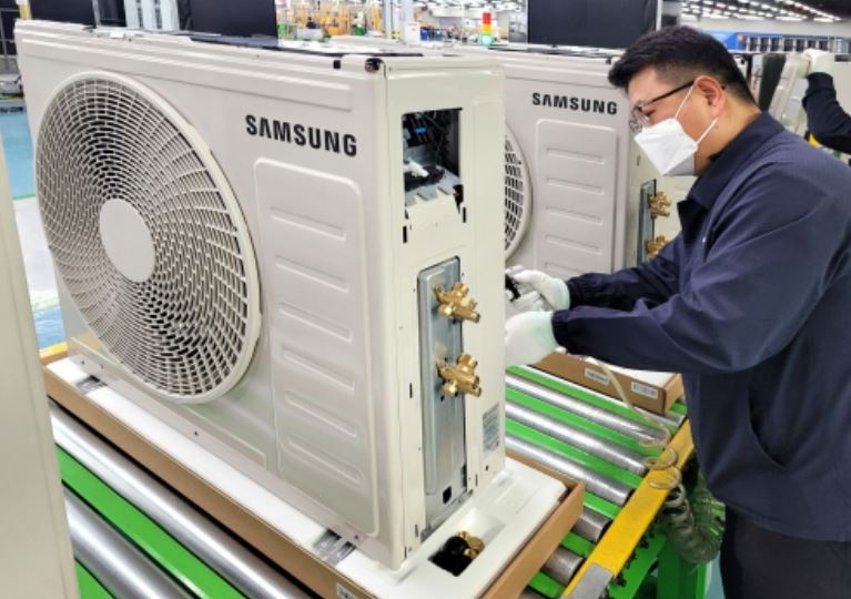 에어컨 생산라인 (사진제공=삼성전자)