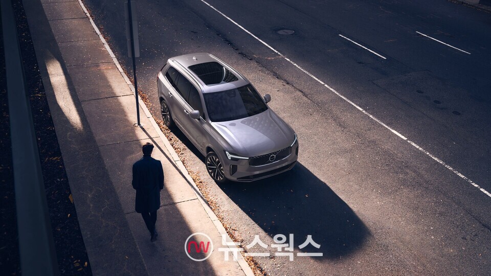 볼보의 플래그십 SUV인 '신형 XC90'. (사진제공=볼보차코리아)