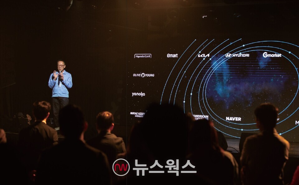 정태영 현대카드 부회장이 지난해 9월 서울시 이태원 현대카드 언더스테이지에서 열린 ‘2024 현대카드 PLCC 파트너사 협의회’에서 파트너사 최고 경영자들을 대상으로 연설을 하고 있다. (사진제공=현대카드)