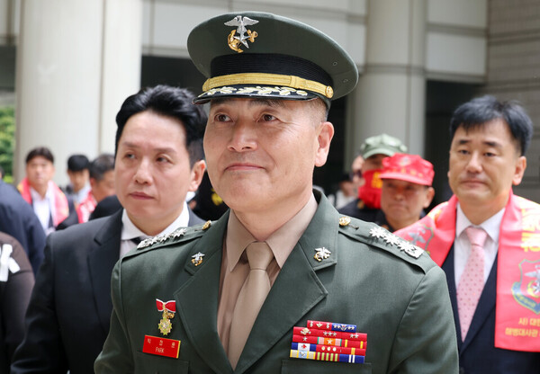 박정훈 해병대수사단장(대령)이 지난 6월 27일 오후 서울 서초구 고등법원에서 열린 상관명예훼손 등 2심 공판에 출석하고 있다. (사진=뉴스1)