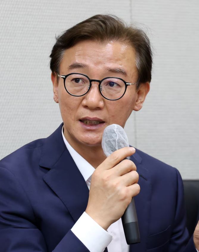 전재수 해수부 장관이 24일 정부세종청사에서 기자간담회를 하고 있다. (사진제공=뉴스1)