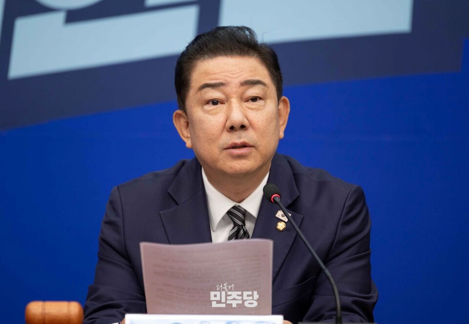 김병기 더불어민주당 당대표 직무대행 겸 원내대표가 23일 국회에서 열린 최고위원회의에 참석해 발언하고 있다. (사진제공=민주당)