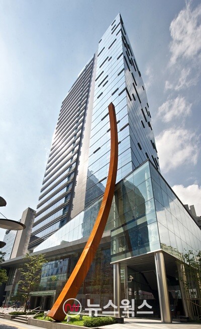 서울시 수하동 동국제강 사옥인 페럼타워. (사진제공=동국제강그룹)