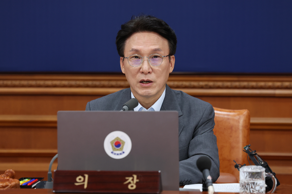 김민석 국무총리가 지난 5일 정부서울청사에서 열린 국무회의를 주재하고 있다. (사진제공=국무조정실)
