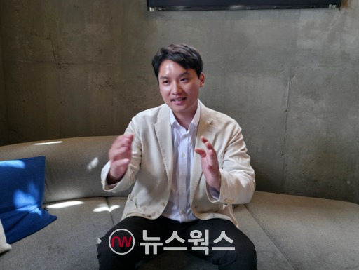 박창민 운리산업개발 대표이사가 해체산업에 대한 포부를 밝히고 있다. (사진=민문식 기자)