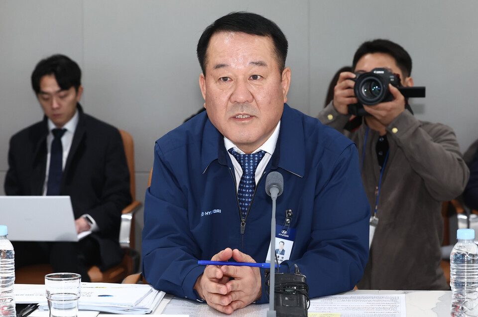 이동석 현대자동차 사장이 지난 2월 20일 오전 충남 아산시 현대자동차 아산공장에서 열린 이재명 더불어민주당 대표와의 '자동차 산업 발전을 위한 현장간담회'에서 발언하고 있다. (사진=뉴스1)