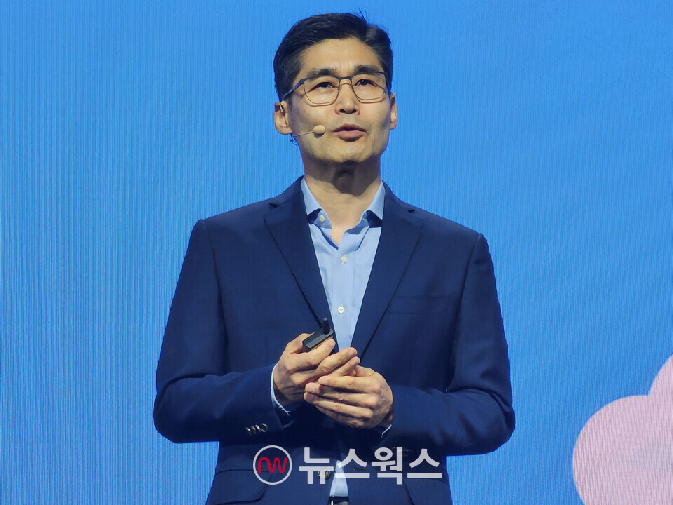 최기영 스노우플레이크 한국지사장이 9일 '스노우플레이크 월드 투어 서울'에서 키노트를 진행하고 있다. (사진=박광하 기자)