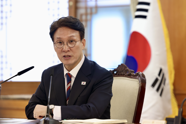 김민석 국무총리가 12일 정부서울청사에서 열린 제9차 자살예방정책위원회 회의를 주재하고 있다. (사진제공=국무조정실)