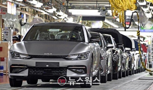 기아 오토랜드 공장 'EV6' 생산라인. (사진제공=기아)