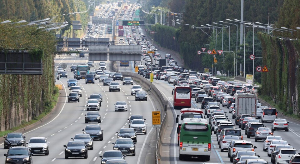 지난해 추석 연휴 경부고속도로 서울 잠원IC 인근. (사진제공=뉴스1)