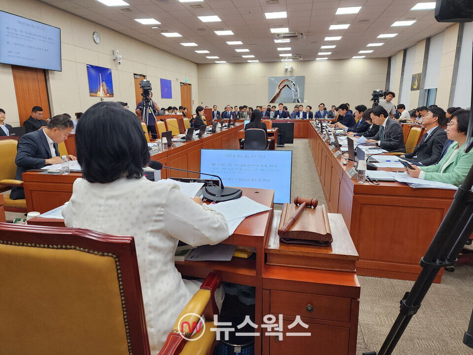 국회 과학기술정보방송통신위원회가 24일 'KT·롯데카드 대규모 해킹사고 및 소비자 피해 청문회'를 진행하고 있다. (사진=박광하 기자)