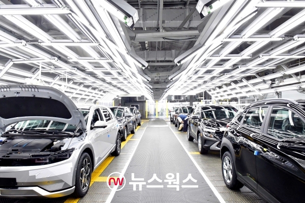 현대차 울산공장 '아이오닉 5' 생산라인. (사진제공=현대차그룹)